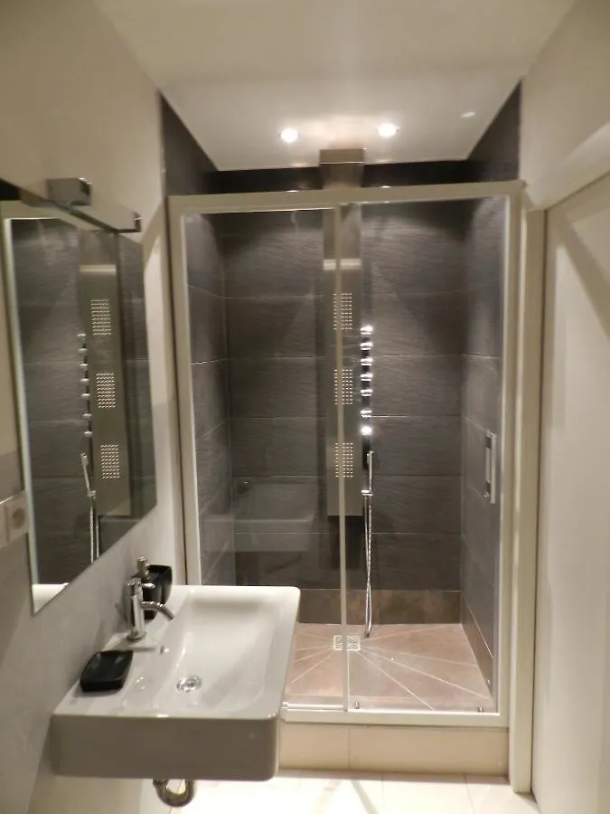 Apartment House - The Modern Flat Praga