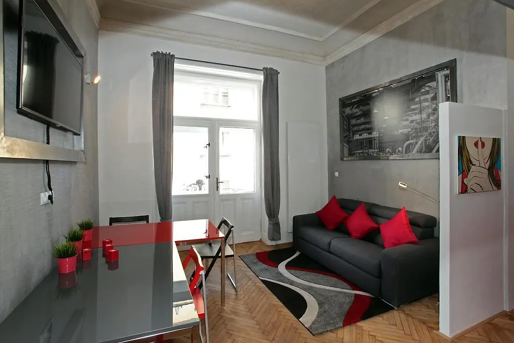 Apartment House - The Modern Flat Praga 0*,