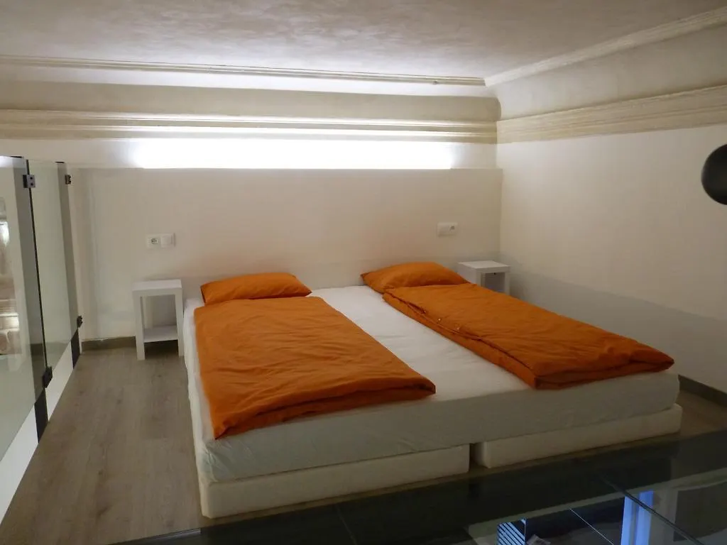 Apartment House - The Modern Flat Prag