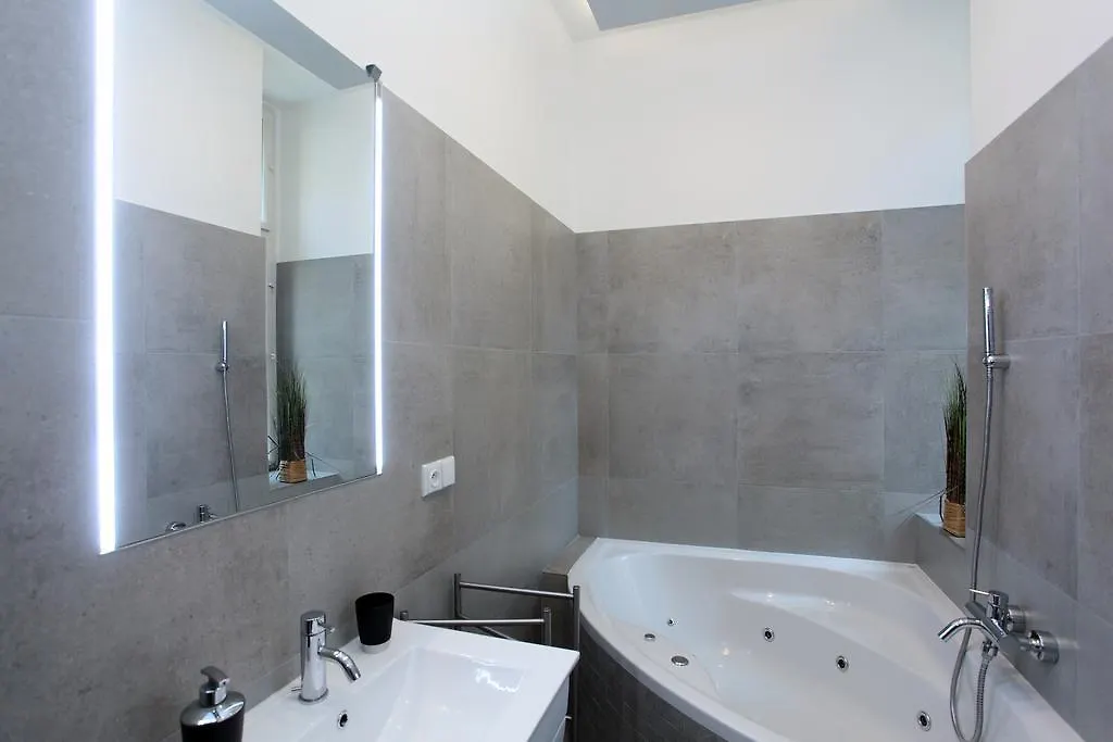 Apartment House - The Modern Flat Praga