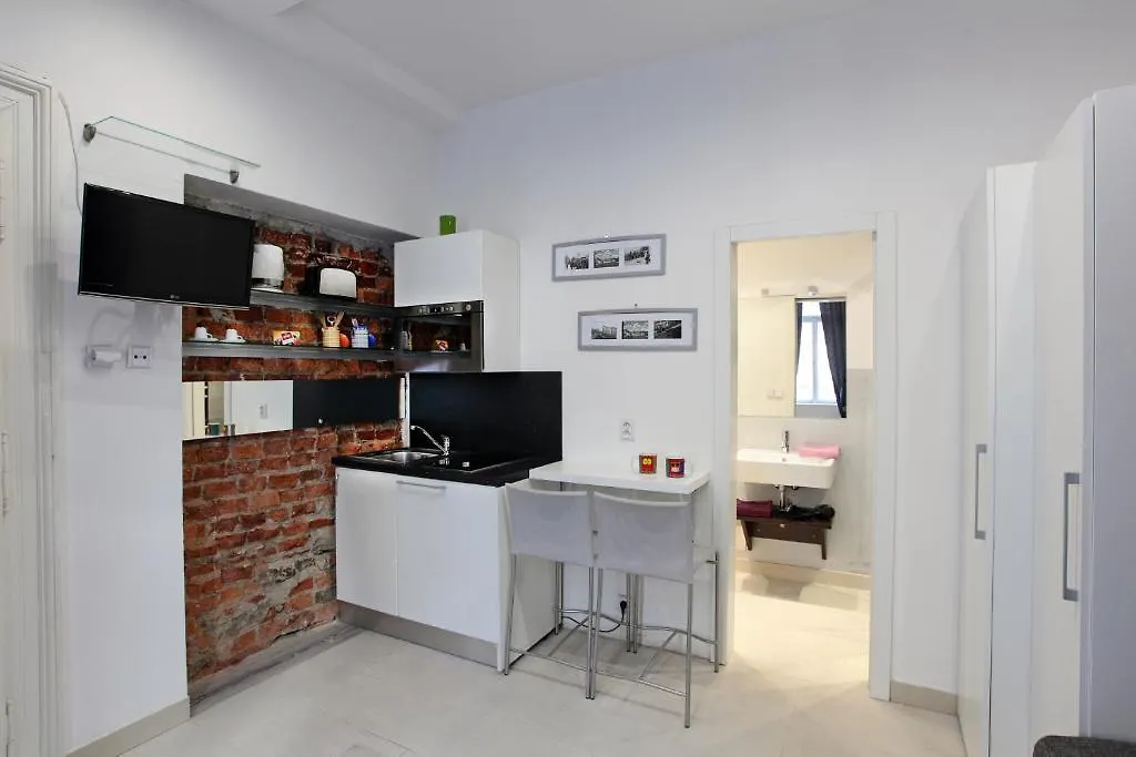 Apartment House - The Modern Flat Praga